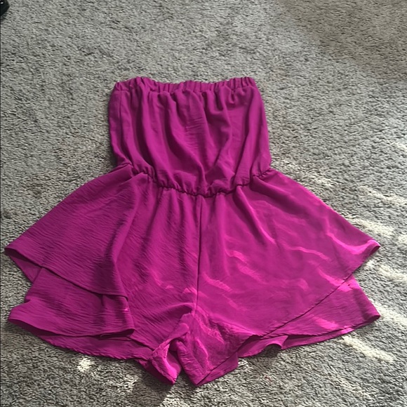 Tyche Fuchsia Strapless Romper - Picture 1 of 3